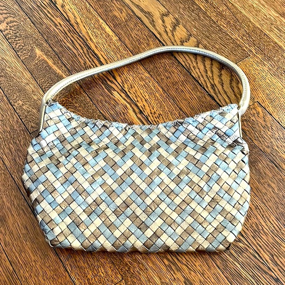 Gold, silver and copper weave leather shoulder bag - Picture 1 of 5